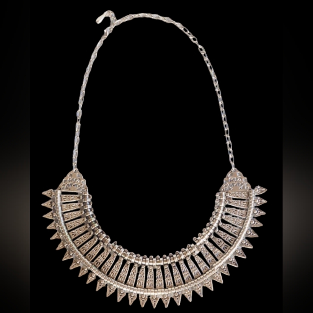 Gold tone ethnic necklace